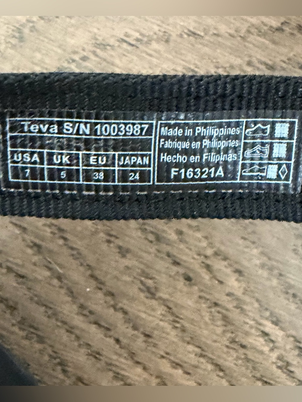 Teva Original Universal Sandals Strappy Black Casual Summer Gorpcore Women's 7 - Picture 7 of 8